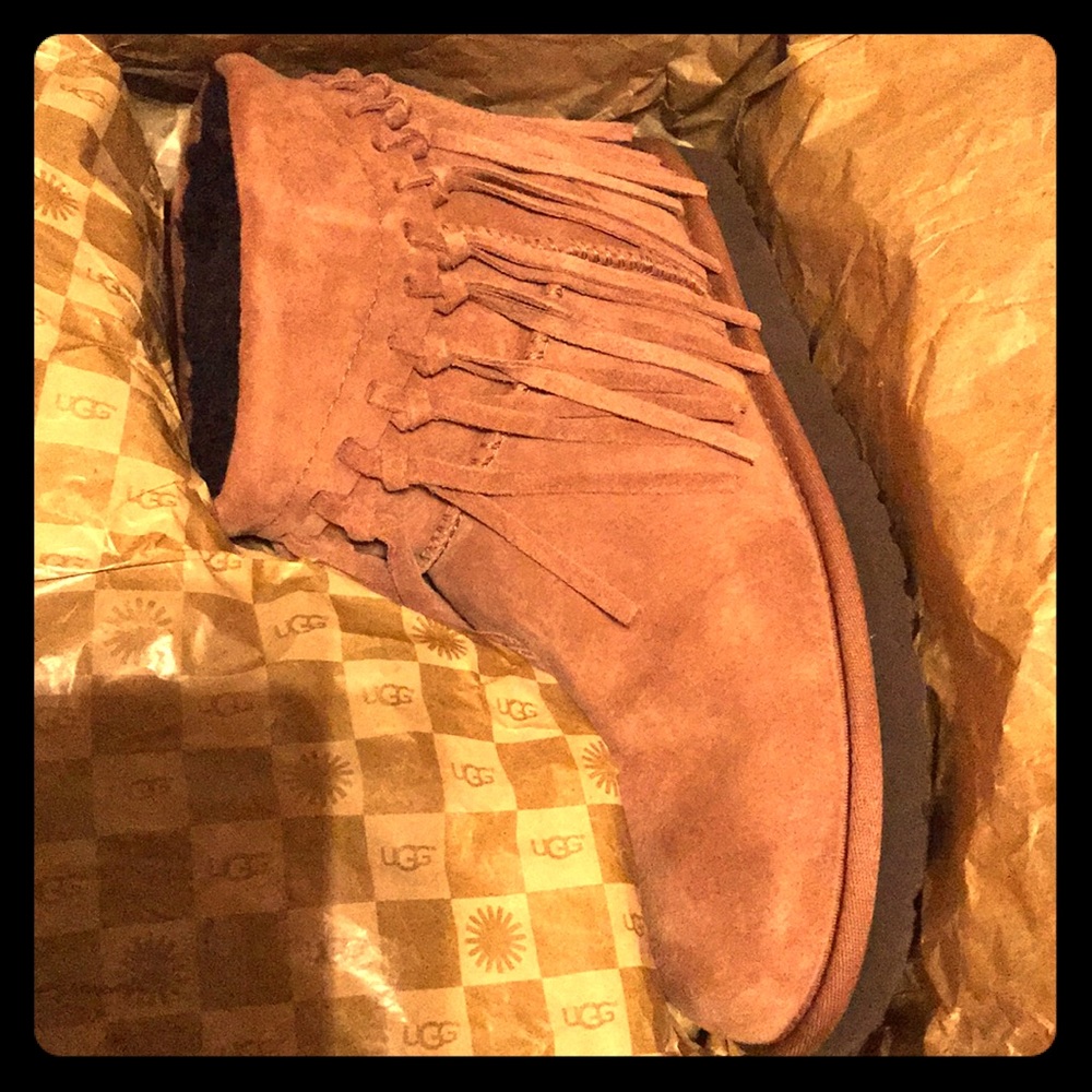 Ugg wynona fringe